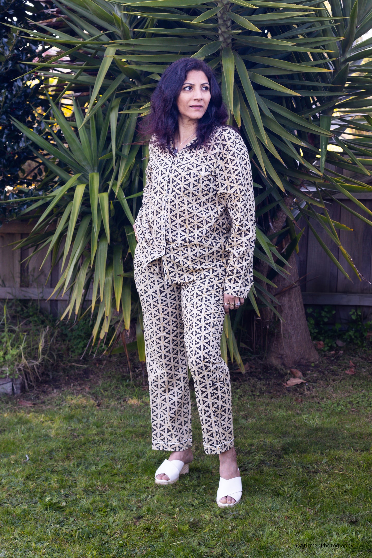 Sonia | Sand Black Pyjama Set