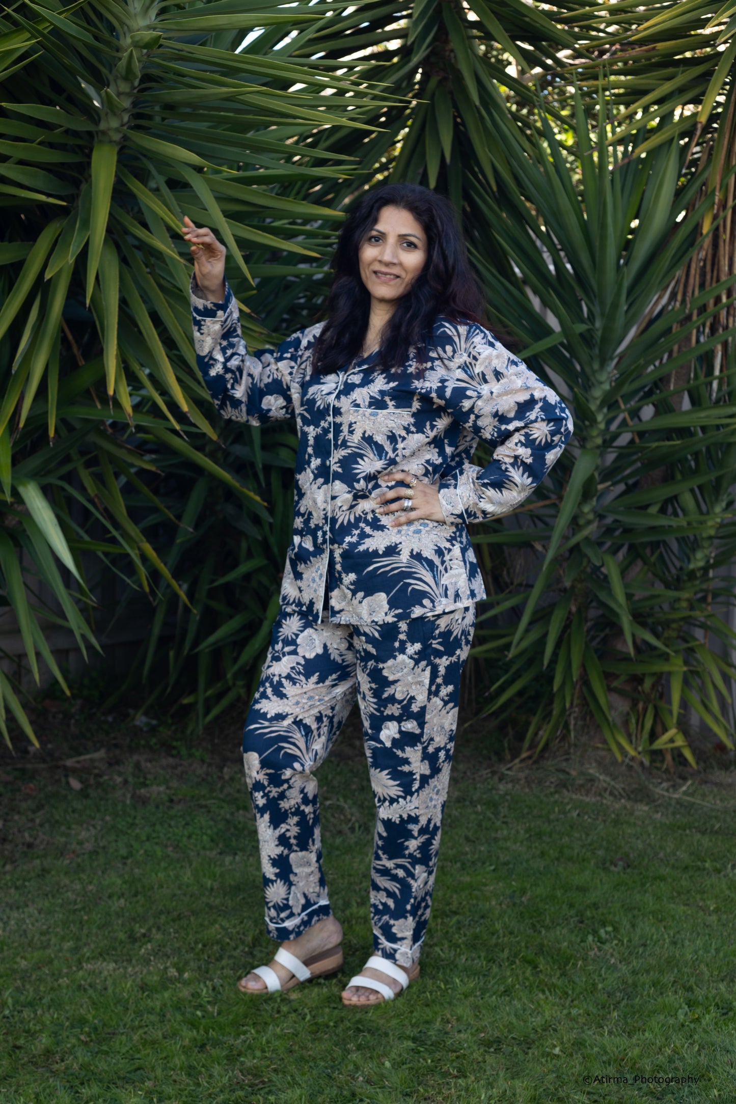 Navya | Navy & Gold Pyjama Set