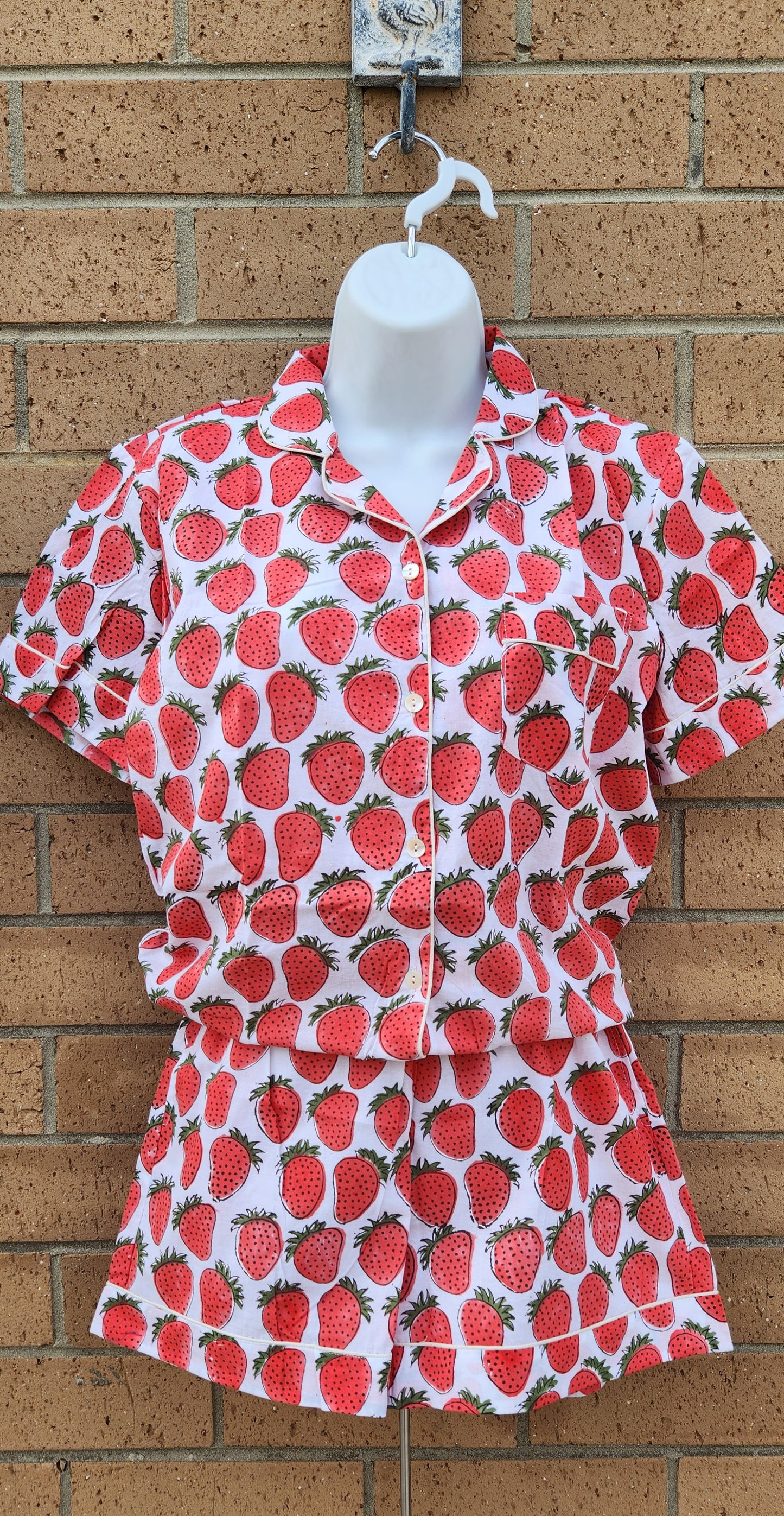 Strawberries | Unisex Cotton Pyjama Set