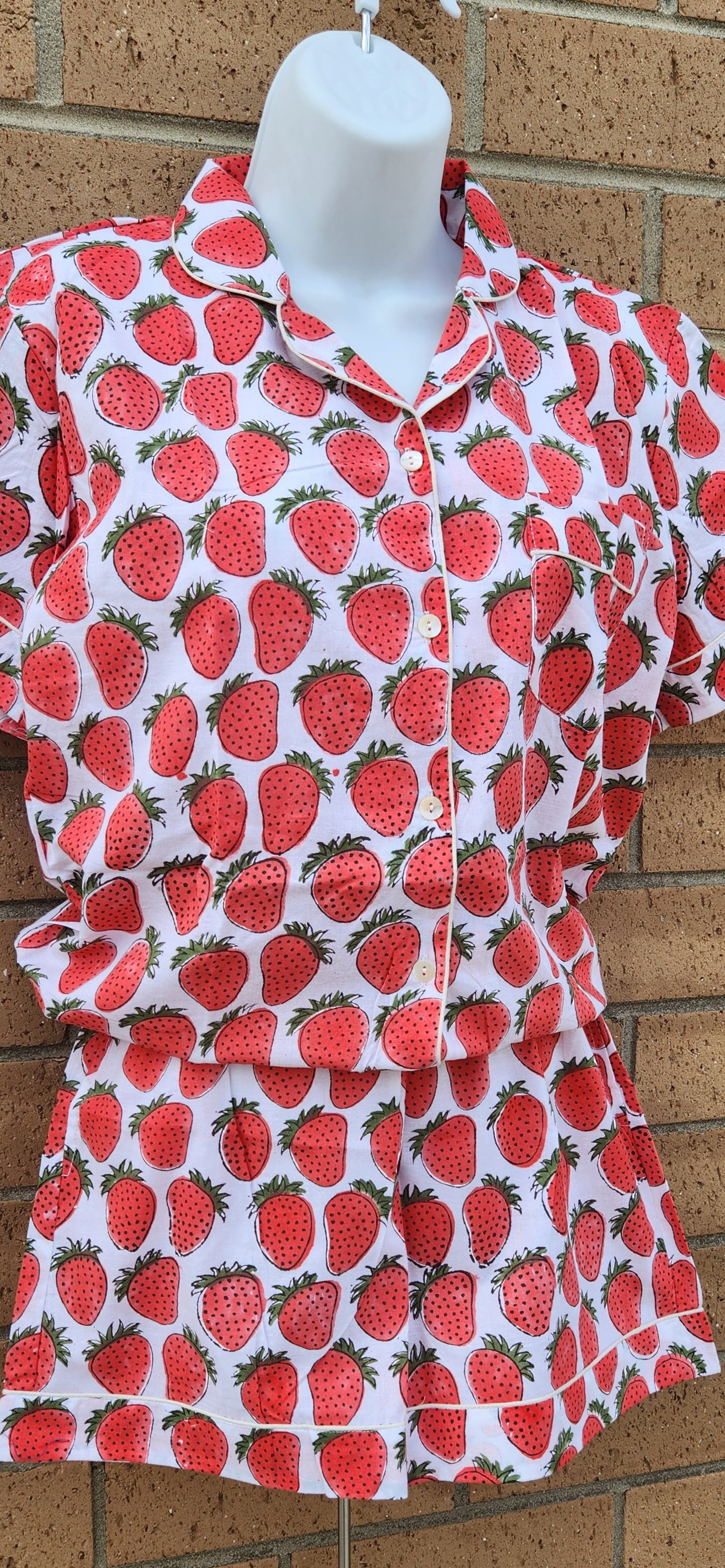 Strawberries | Unisex Cotton Pyjama Set