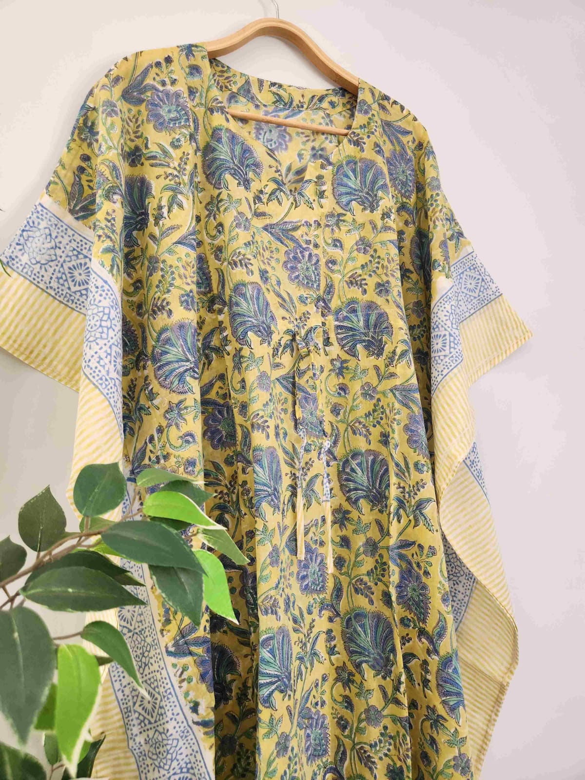 Isha ~ Kaftan
