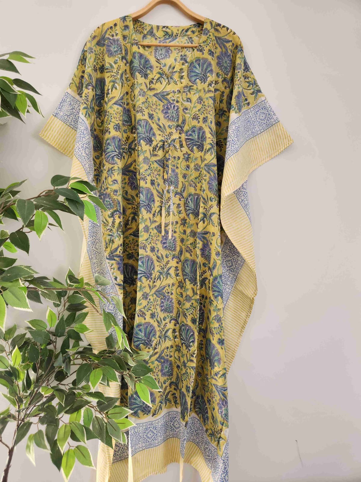 Isha ~ Kaftan