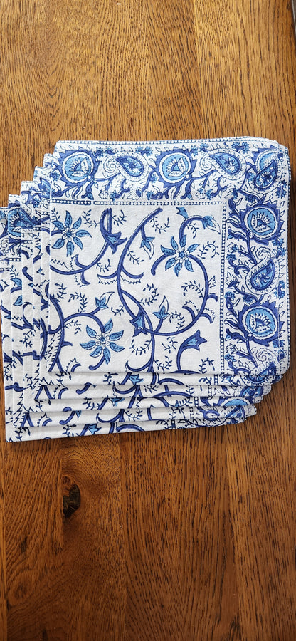 Dwarka | Tablecloth w Napkins