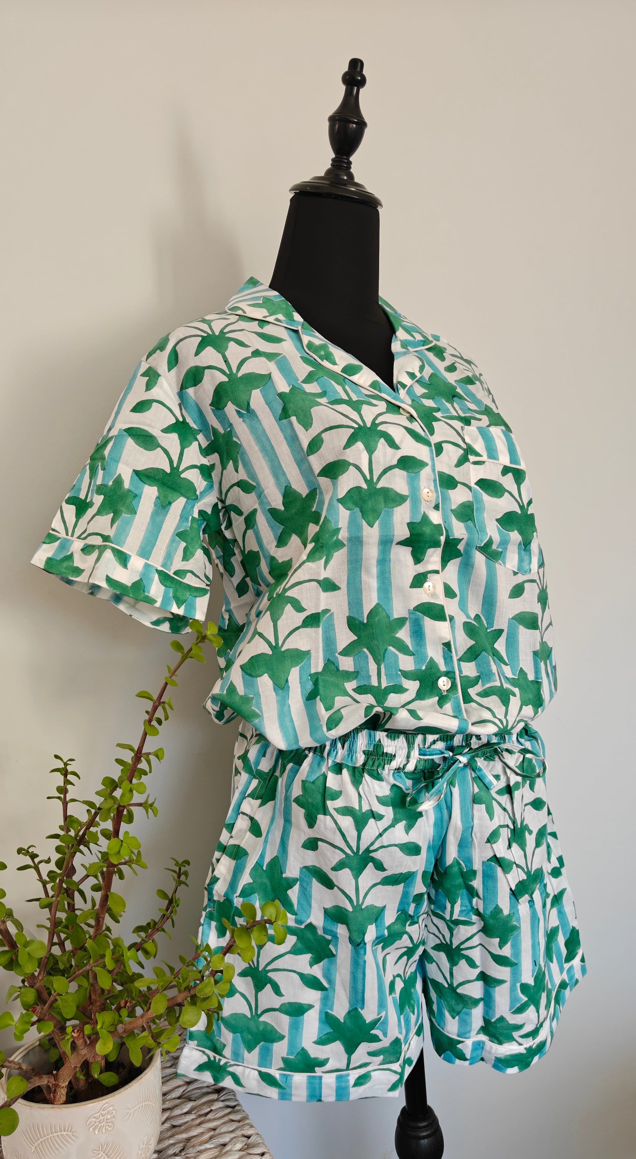 Maple Leaf | Unisex Cotton Pyjama Set