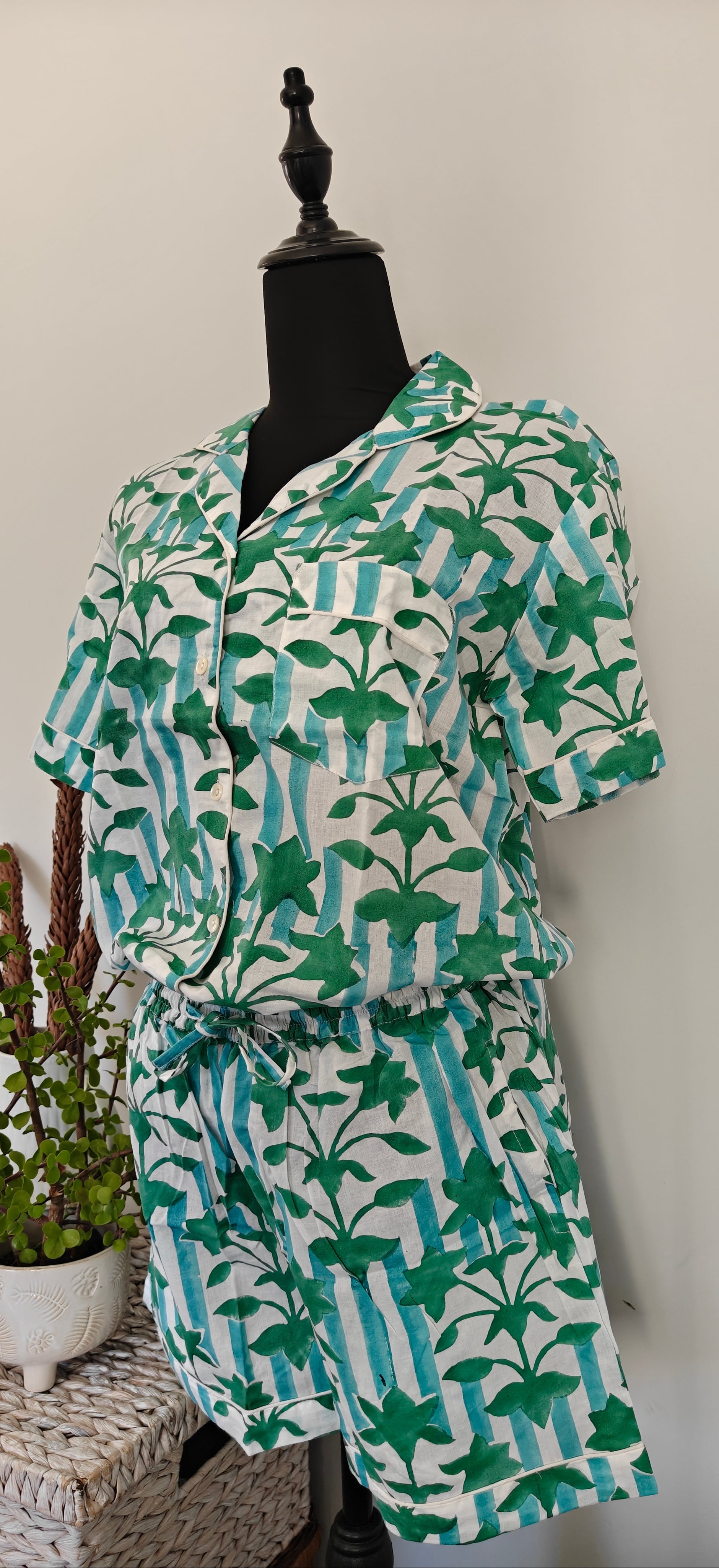 Maple Leaf | Unisex Cotton Pyjama Set