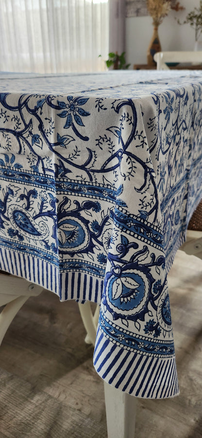 Dwarka | Tablecloth w Napkins