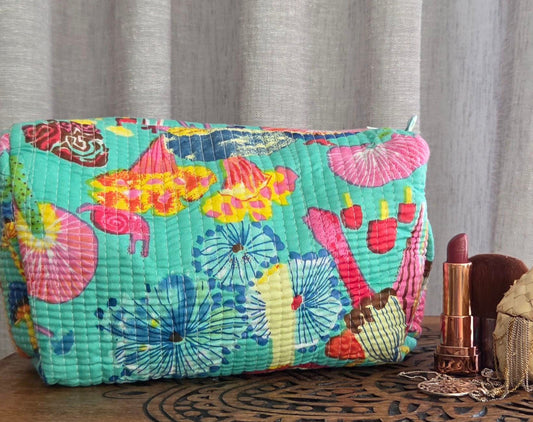wash bag cotton quilted