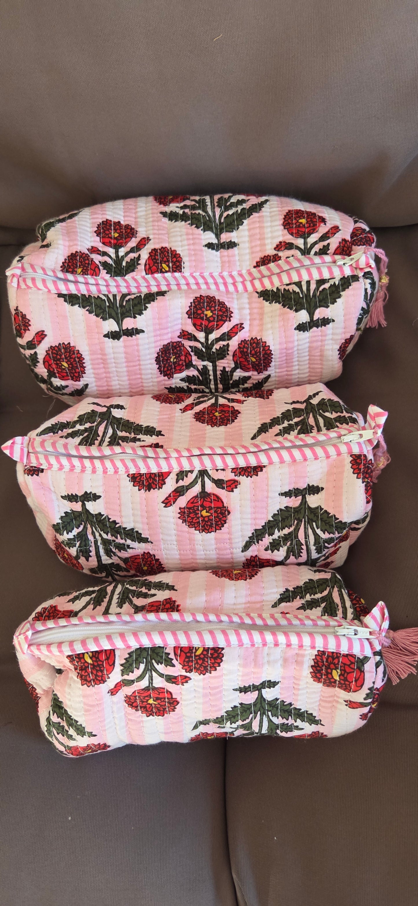 Daisy on Pink | Cosmetics Pouch