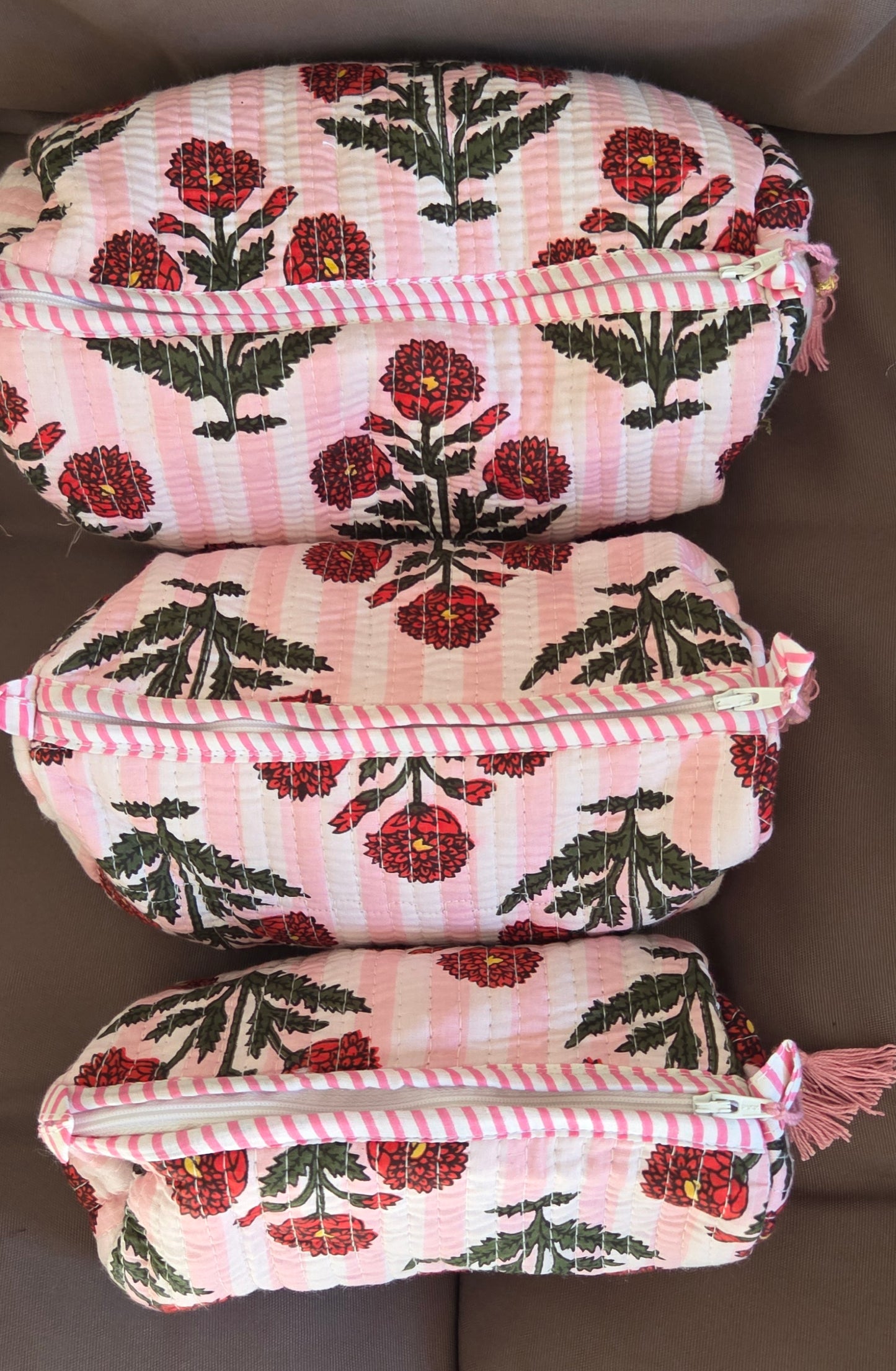 Daisy on Pink | Cosmetics Pouch