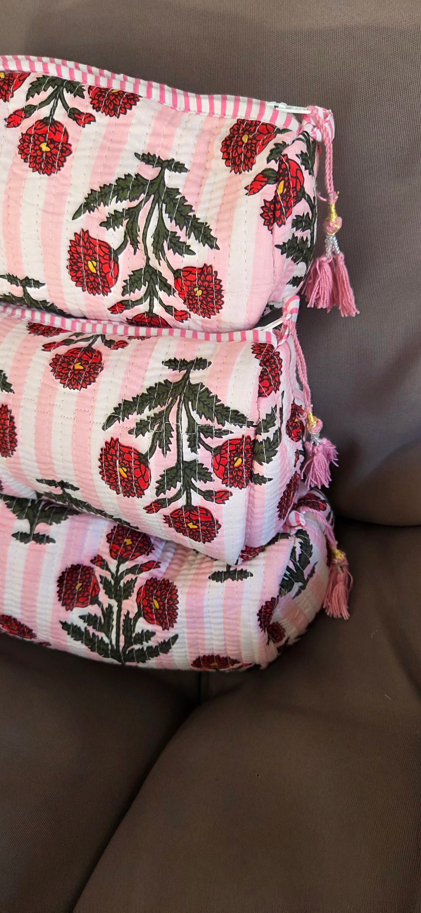Daisy on Pink | Cosmetics Pouch